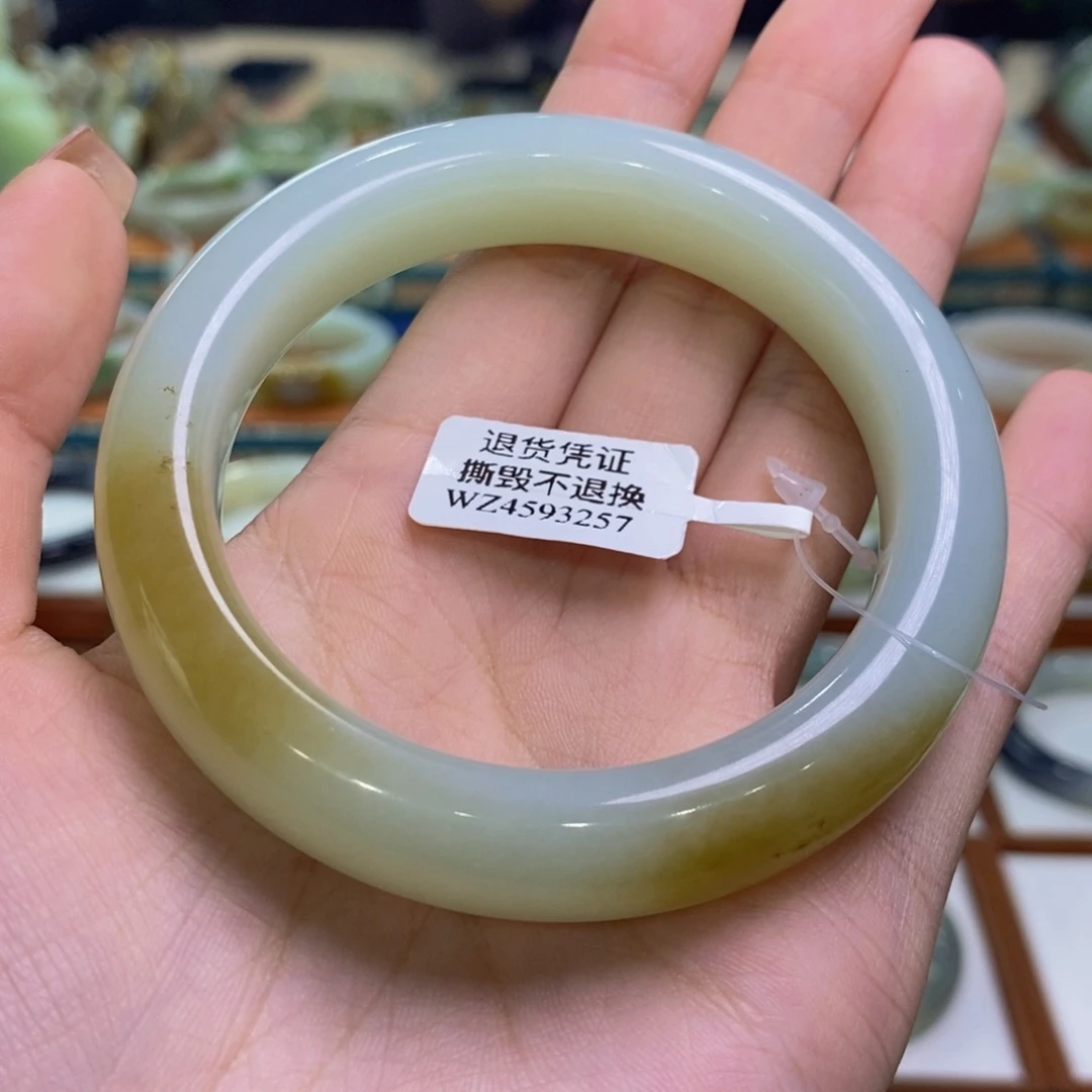 未镶嵌手镯和田玉且末高青白带糖58/59
