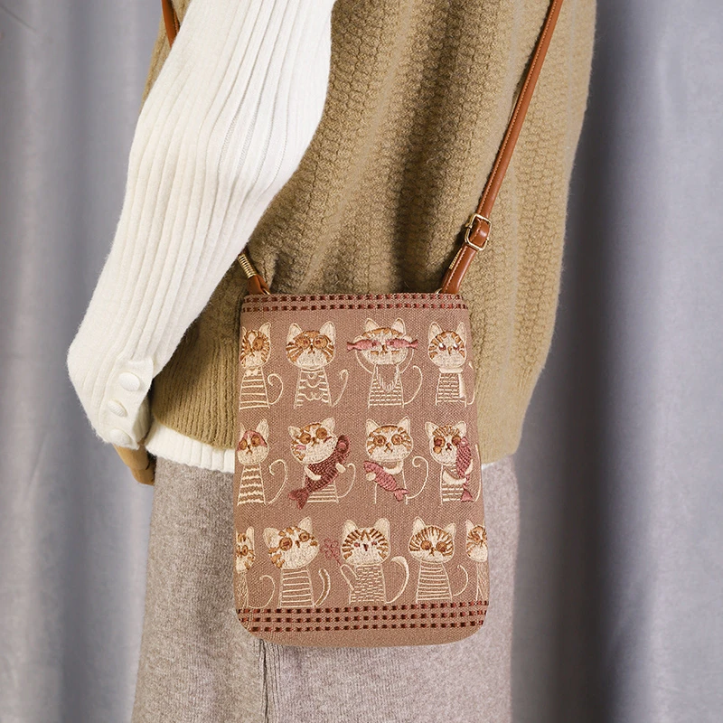 手机包休闲刺绣原创插画女斜挎袋迷你小包高级感女式散步包包