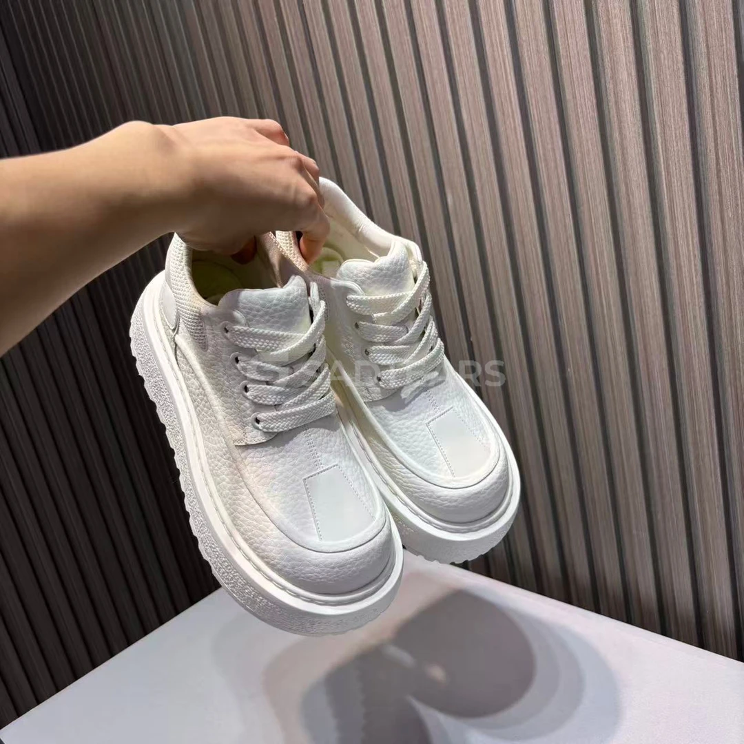 SADTEARS男鞋 26FW "简约系列"百搭纯色翘头马丁靴软底厚底休闲鞋