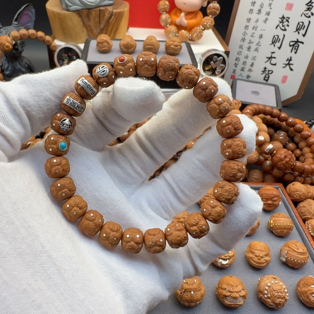 猴头核桃吊坠饕餮满天星