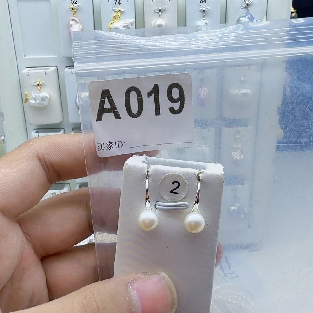 淡水珍珠颈饰合金