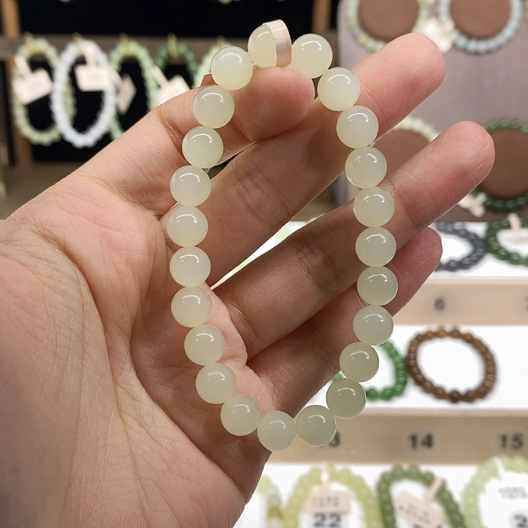 谈***声和田玉未镶嵌手链