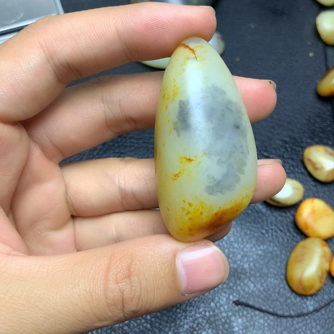 未镶嵌和田玉挂件