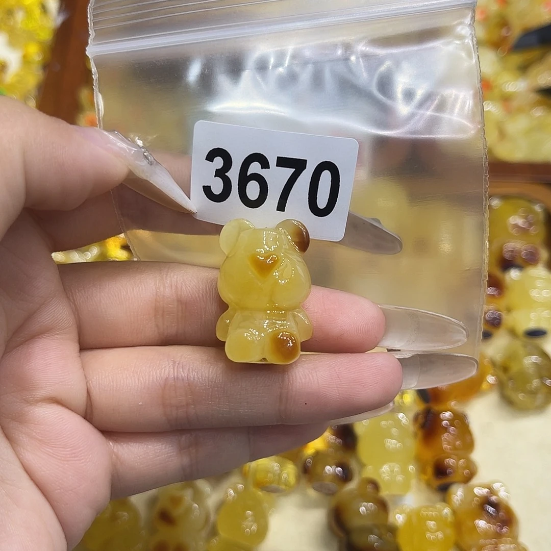桃****琥珀未镶嵌珠宝奇石
