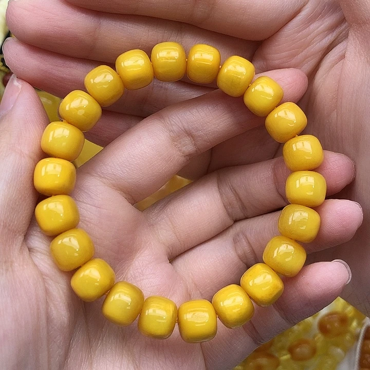 蜜蜡未镶嵌珠宝奇石