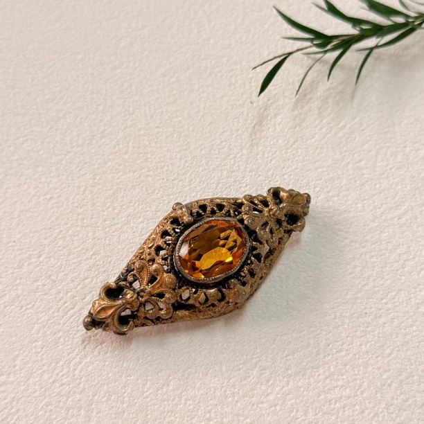 铜合金琉璃胸针 【六六中古】孤品复古茶色老捷克胸针ad1045