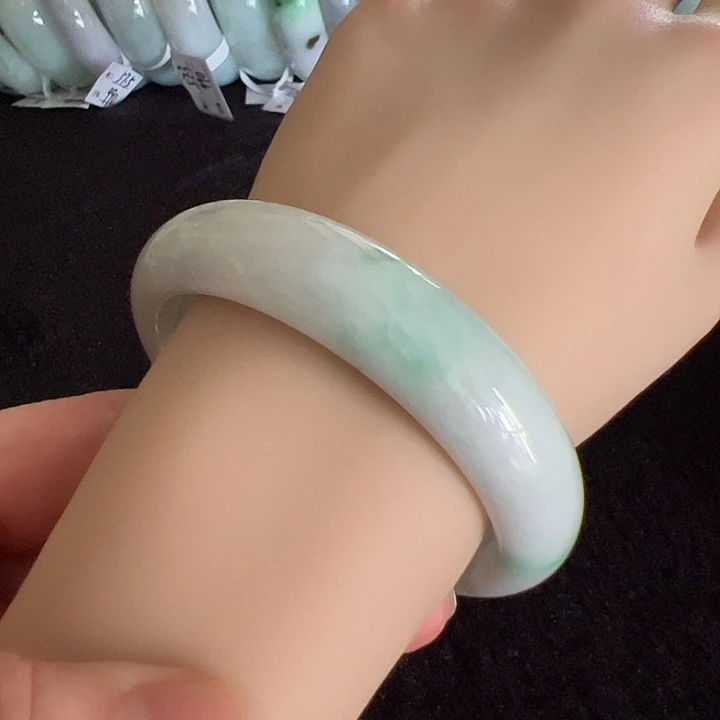 翡翠未镶嵌手镯编号40512圈口59.2