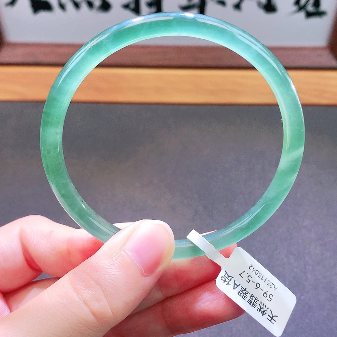 翡翠未镶嵌手镯天然翡翠