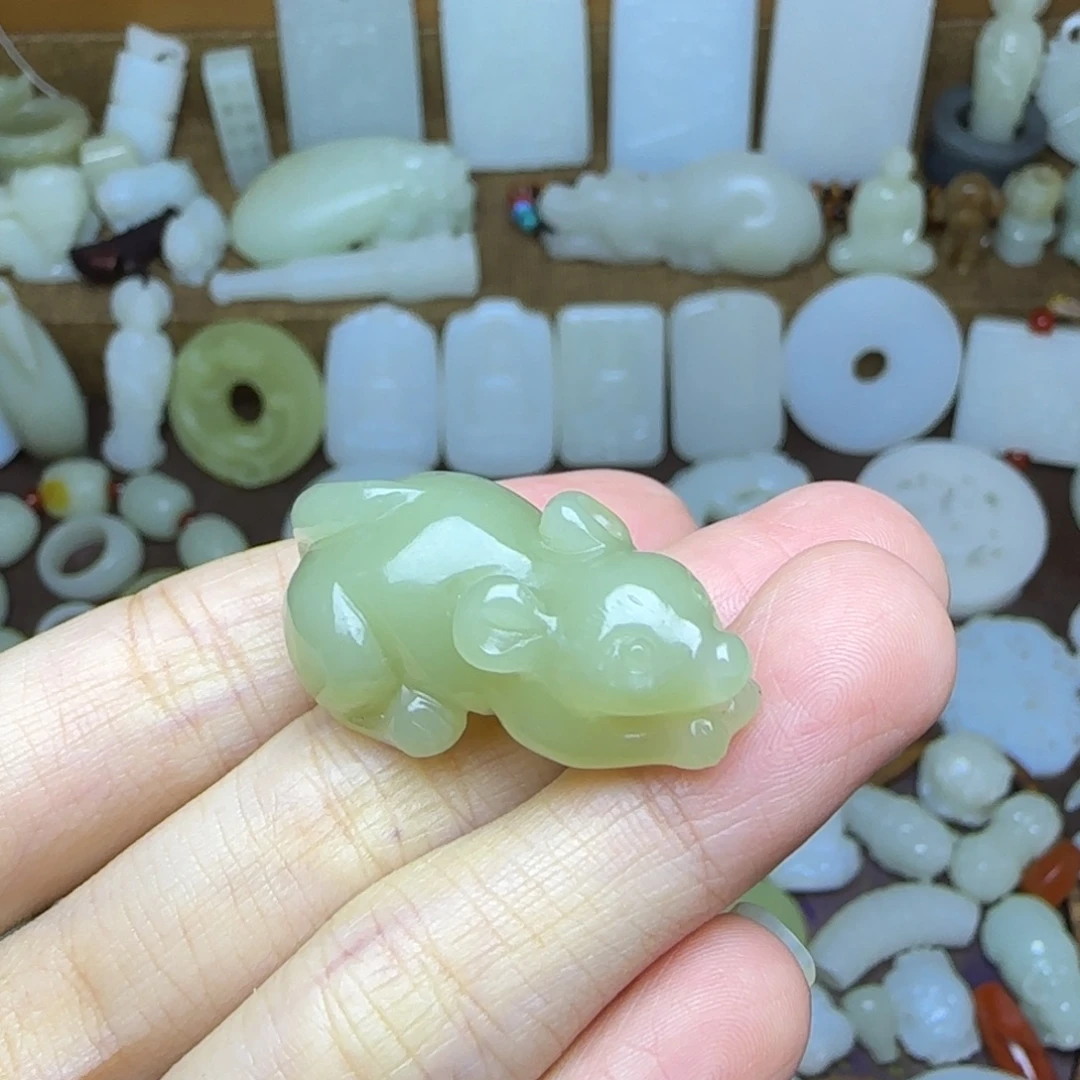 和田玉未镶嵌挂件老鼠