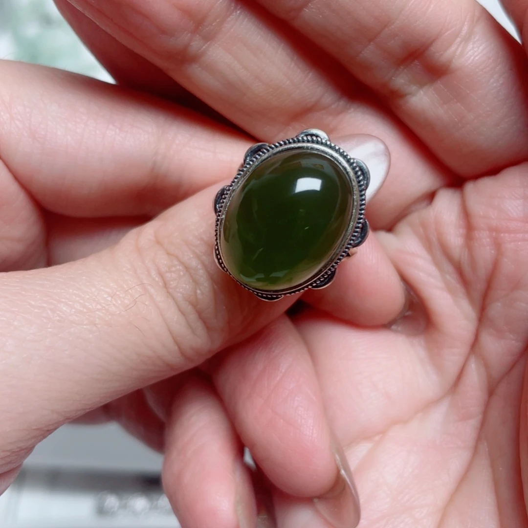 刘***琉岫玉银S925镶嵌戒指