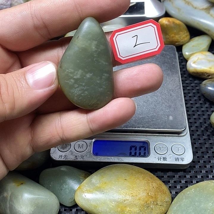 和田玉未镶嵌珠宝奇石