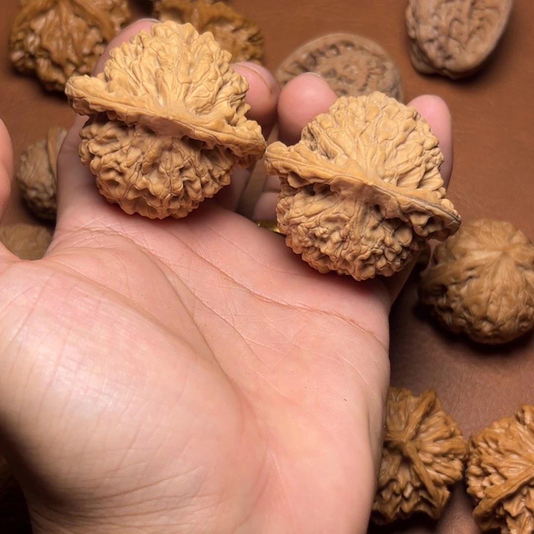 桃核吊坠麒麟纹狮子头官帽