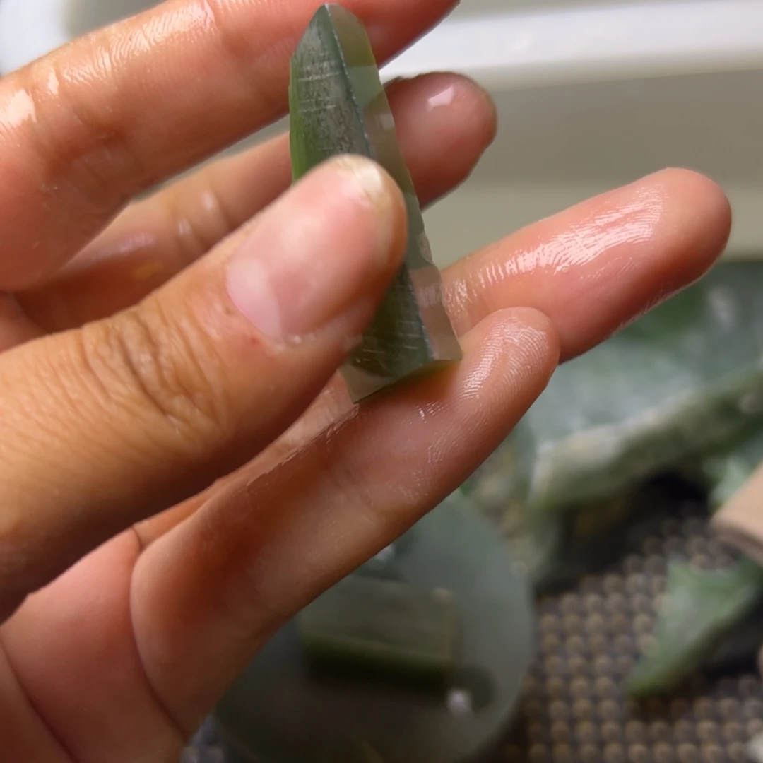 和田玉未镶嵌项链