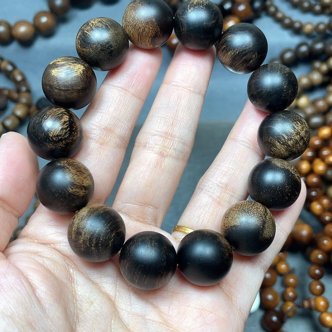 沉香手串白棋瘤疤1.6