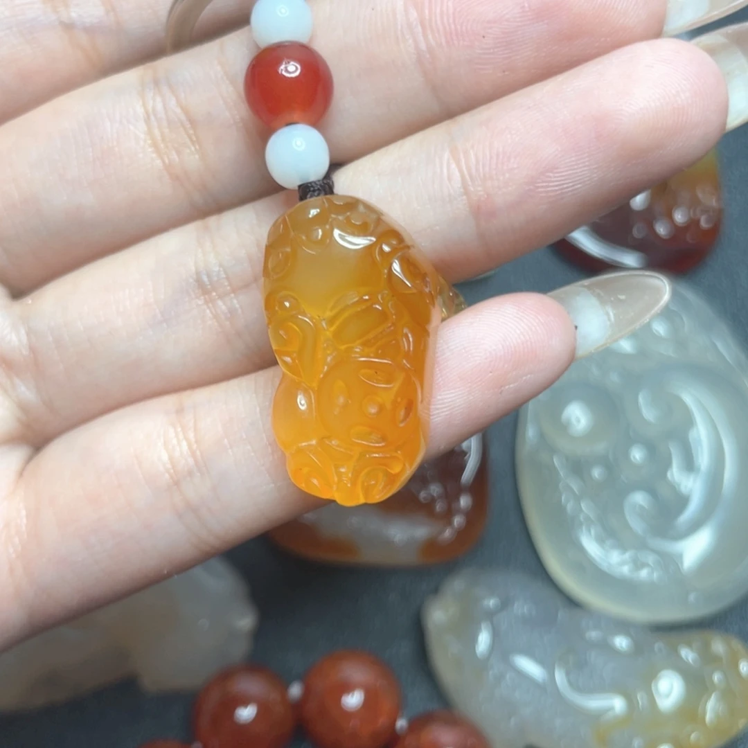 玛瑙/玉髓颈饰未镶嵌