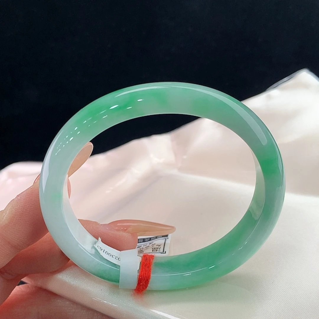 【闪购商品】未镶嵌手镯翡翠贵56