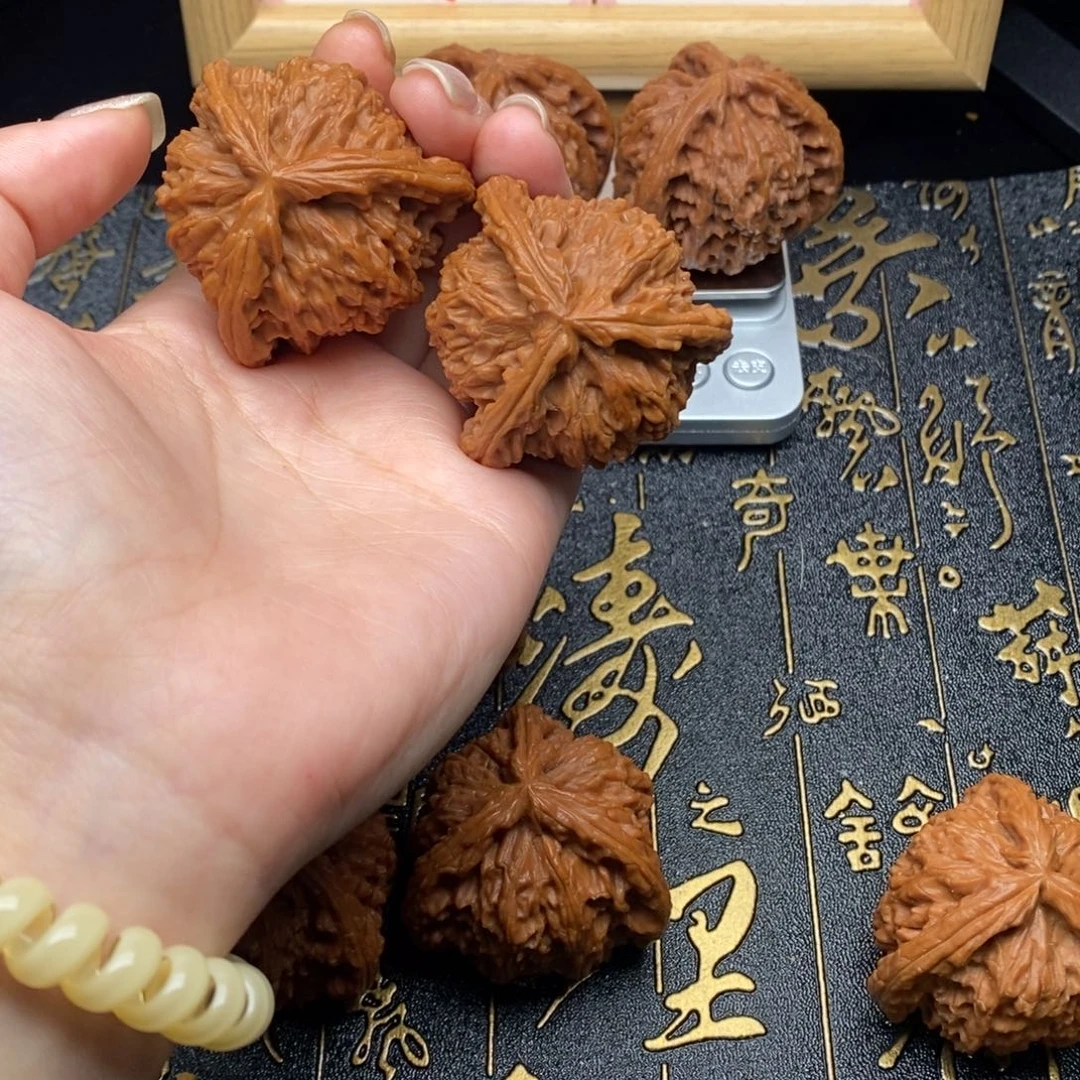 找***己吊坠文玩核桃111111111
