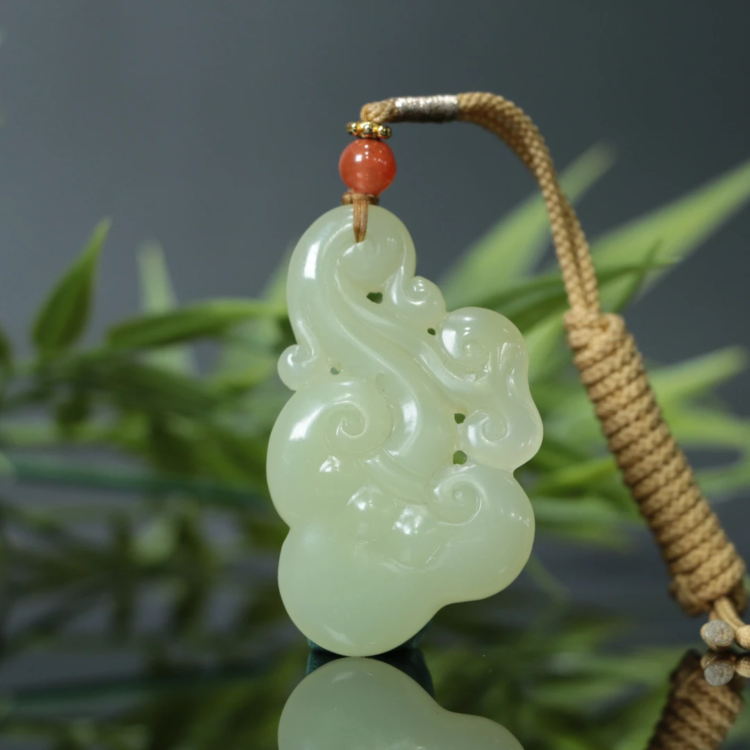 1213GC8854和田玉挂件