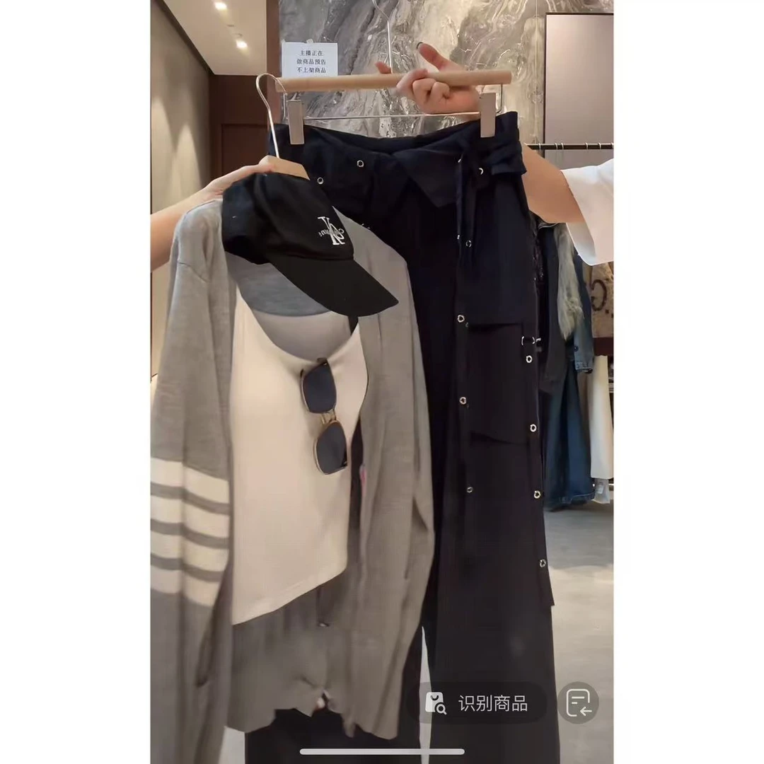 徐秋阳   美高艺术生  秋季新款百搭时尚休闲显示显白毛衣YM405