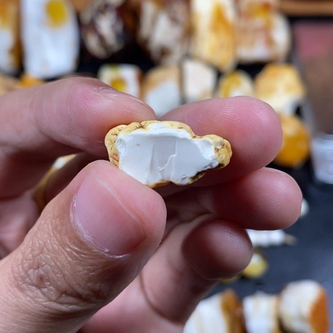 定制琥珀未镶嵌小*琥珀蜜蜡原石定制