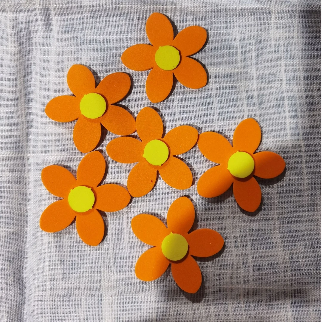 100朵幼儿园学校环境宣传栏墙面布置装饰太阳花3mm海绵纸diy小花