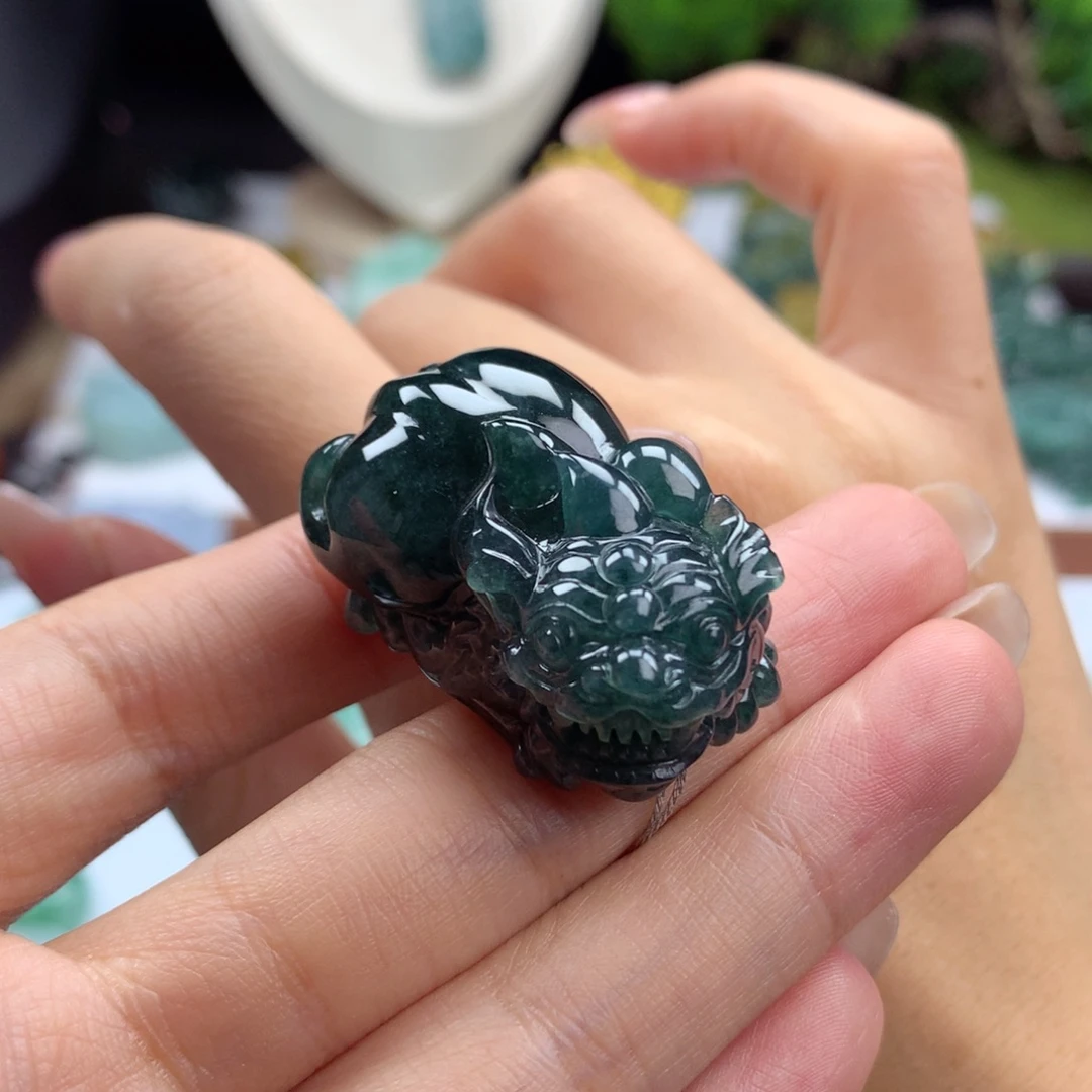 翡翠未镶嵌颈饰A36 大肚貔貅