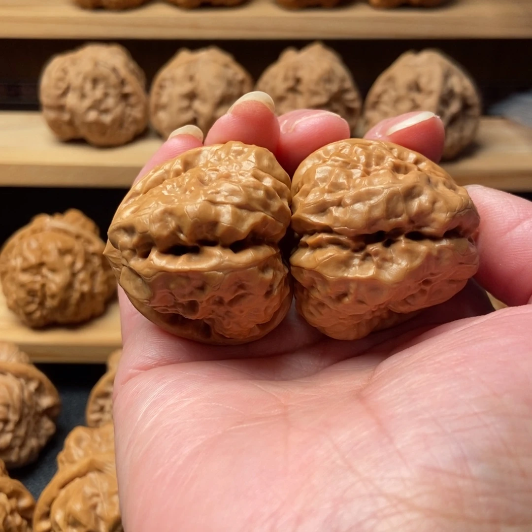 半***酊把件文玩核桃蛤蟆头