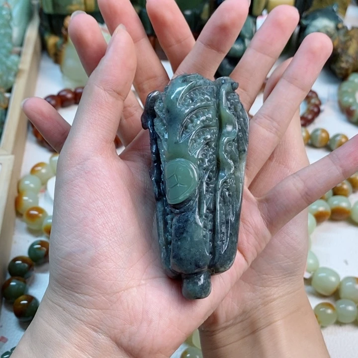 透闪石质玉手把未镶嵌