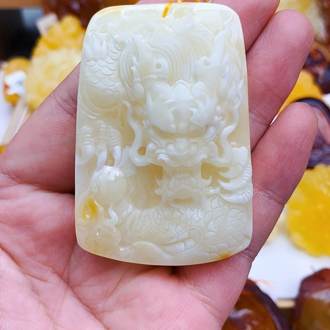 未镶嵌琥珀珠宝奇石66