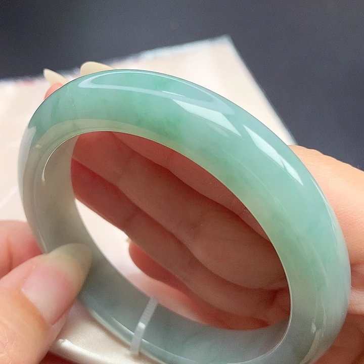 翡翠未镶嵌手镯55.6圈口