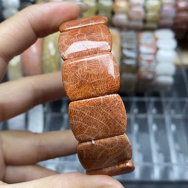 硅化玉未镶嵌好看