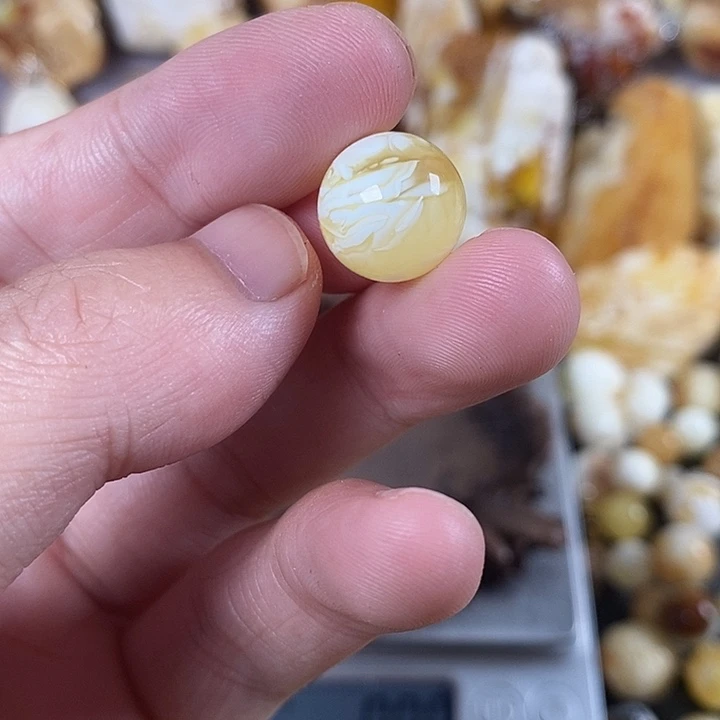 琥珀未镶嵌裸石我