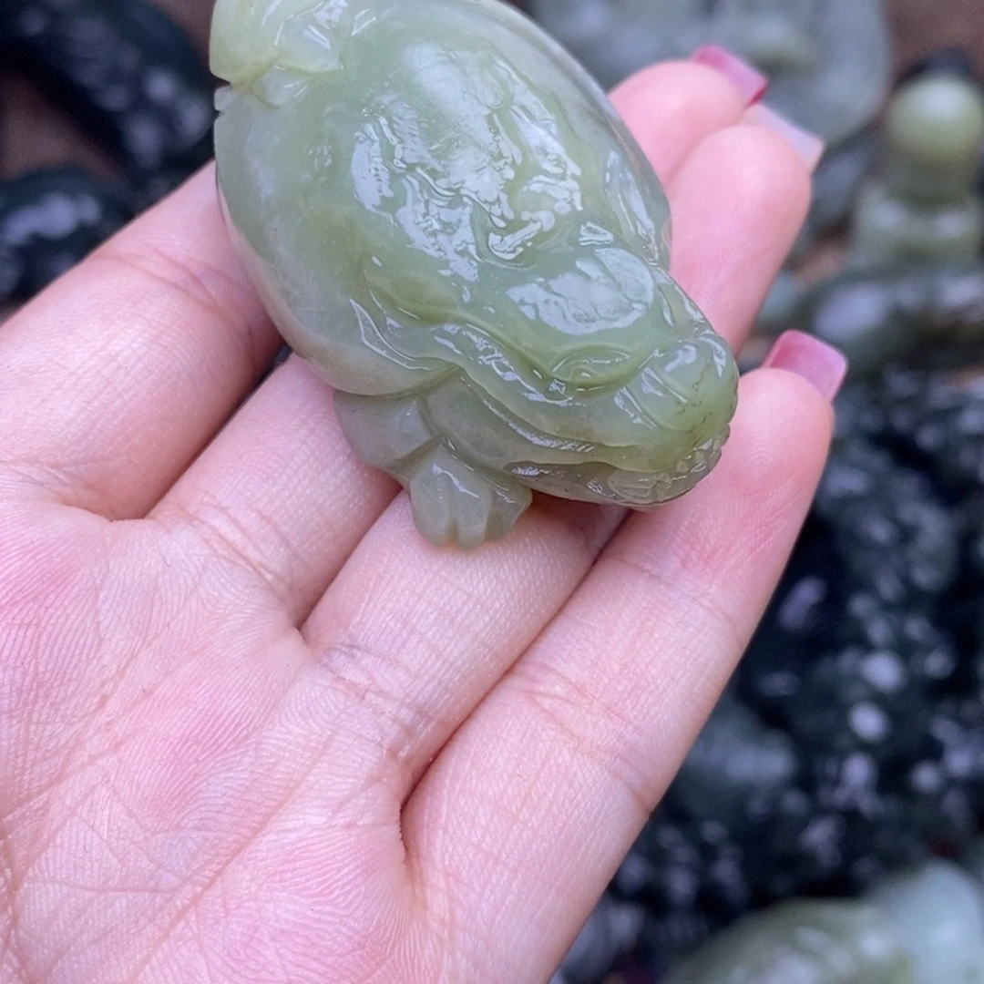 未镶嵌和田玉挂件