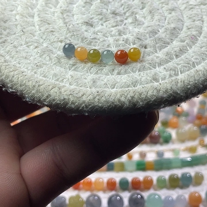 翡翠散珠未镶嵌定制翡翠卡4.9～5，一组
