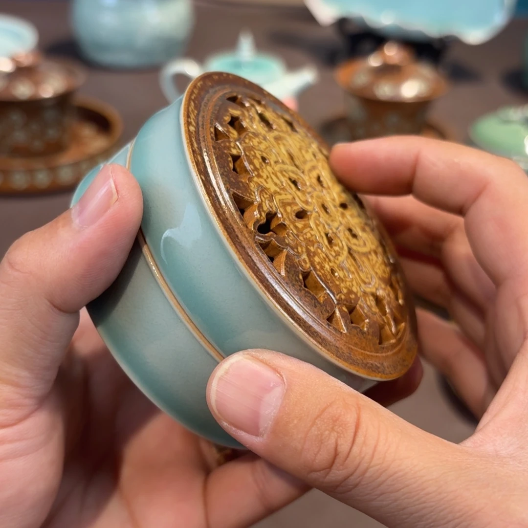 杯溜*哥龙泉青瓷茶具微瑕