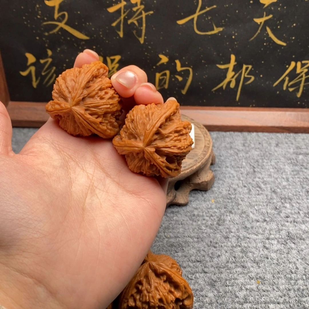 【闪购商品】吊坠文玩核桃向**行