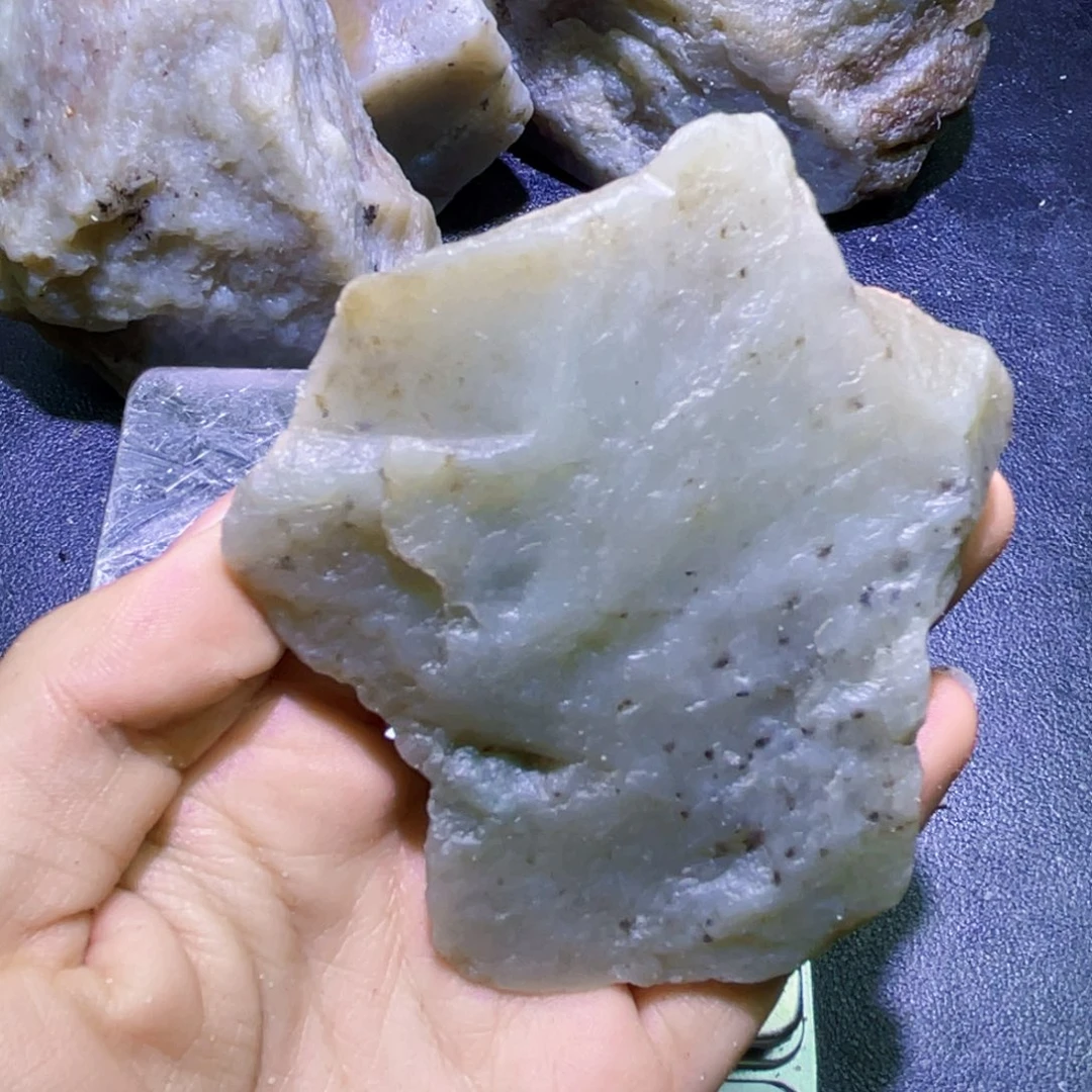 未镶嵌和田玉珠宝半成品