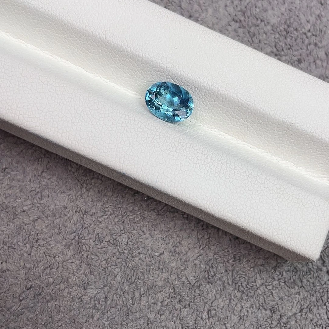 银****海蓝宝石裸石未镶嵌2ct