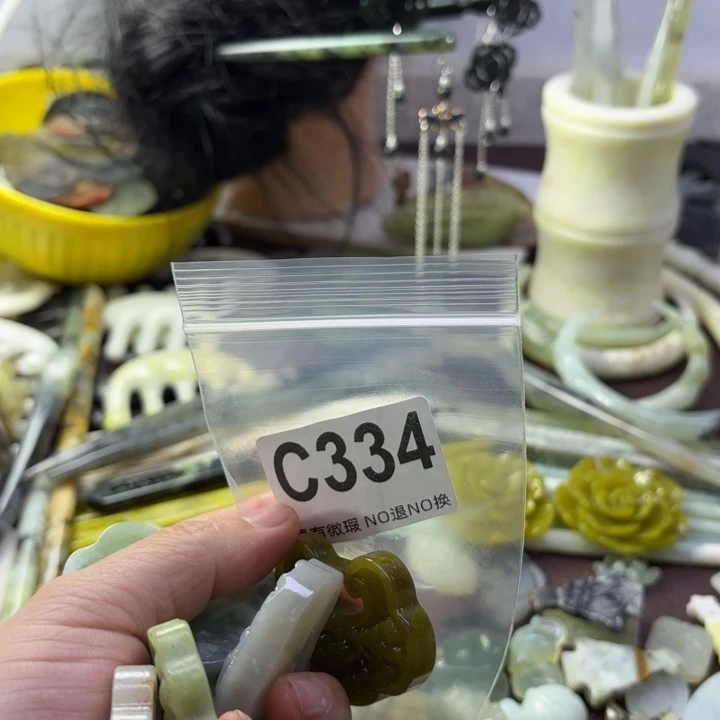 蛇纹石玉发饰合金挪*