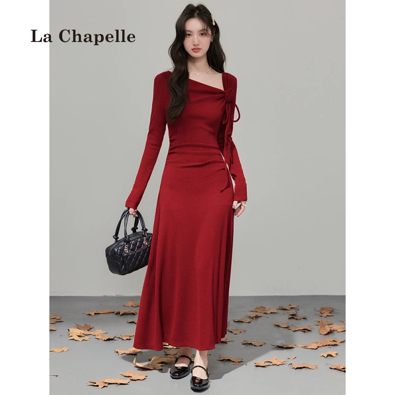 拉夏贝尔独特绝美小红裙赫本风长袖针织连衣裙收腰气质长裙女秋冬