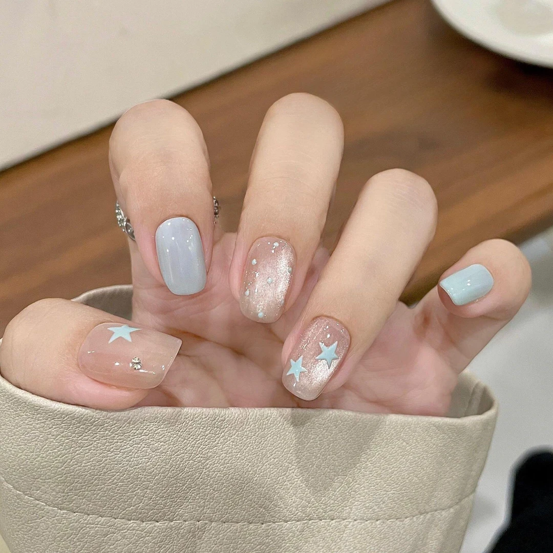 薄荷糖夏日冰透玻璃珠猫眼美甲纯手工穿戴甲短款气质显白网红指甲