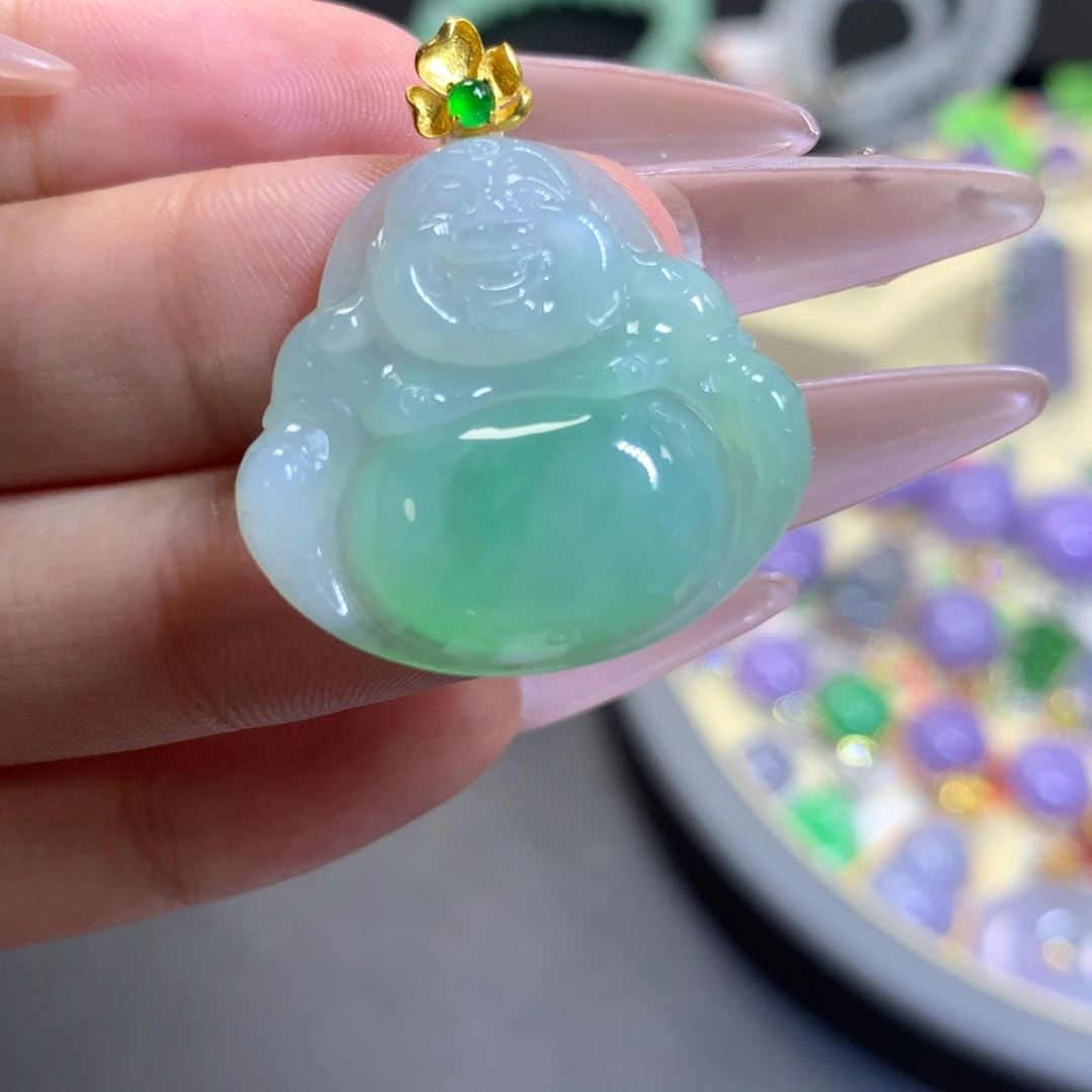 翡翠18K金镶嵌颈饰