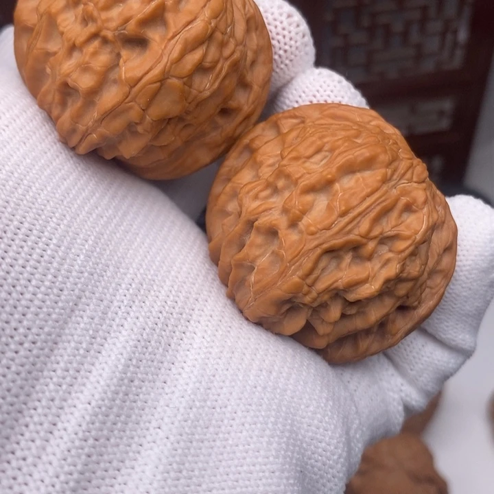 文玩核桃吊坠红***饭42磨盘
