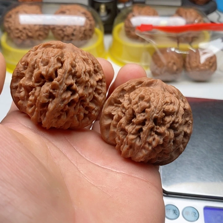 文玩核桃吊坠七*47全品四座楼