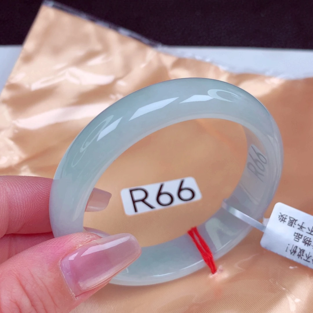 翡翠未镶嵌手镯手镯