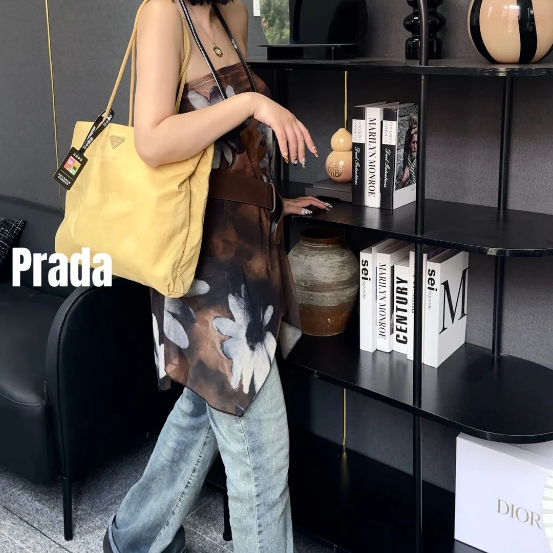 修复品619055/Prada/普拉达柠檬黄托特包