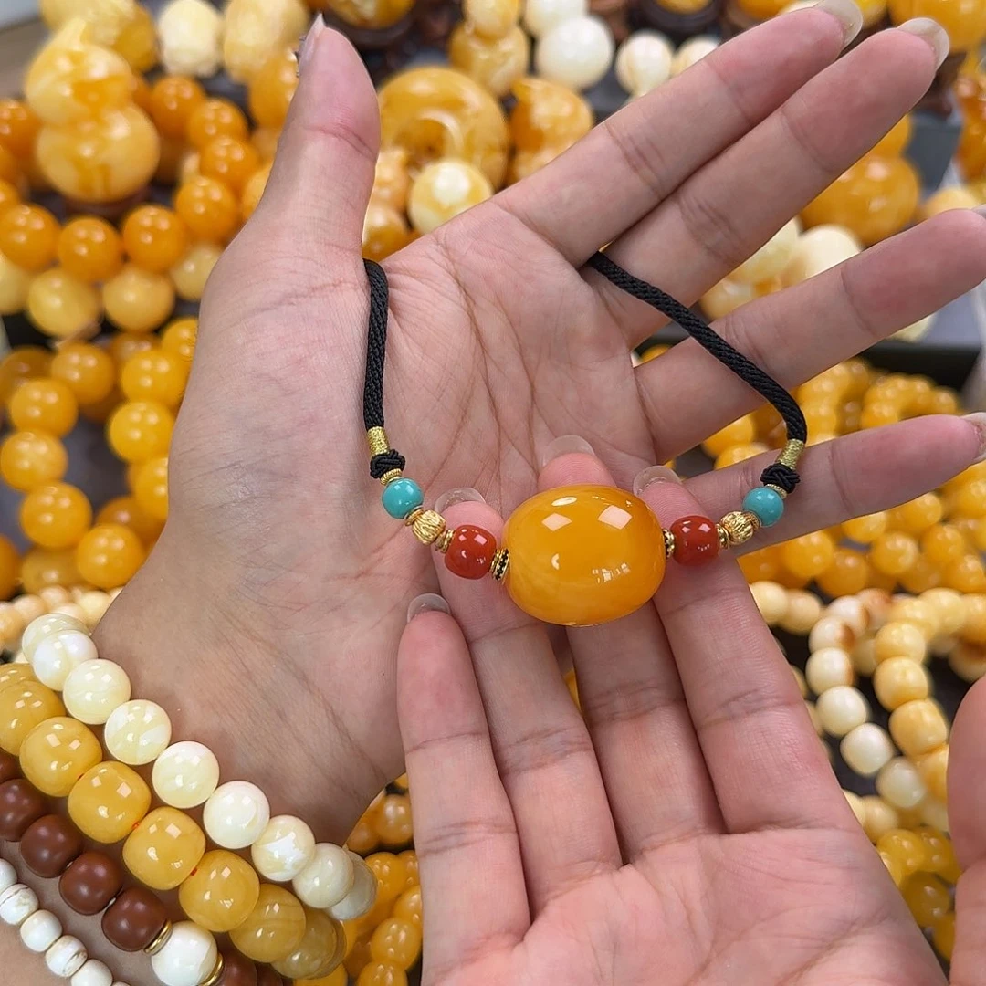 蜜蜡未镶嵌珠宝奇石