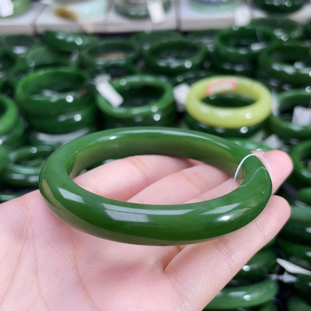 和田玉（碧玉）手镯未镶嵌