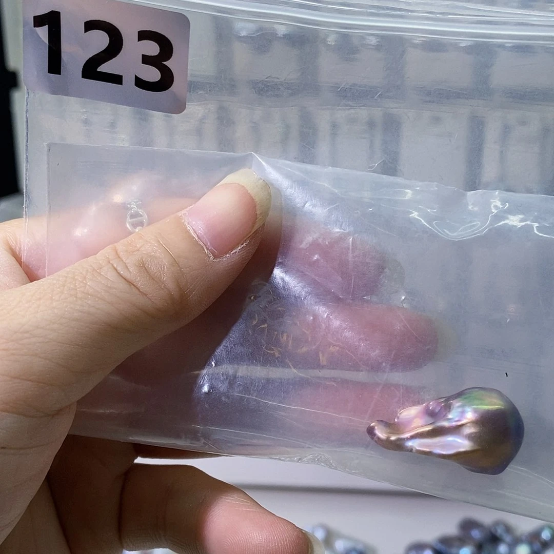 淡水珍珠合金颈饰