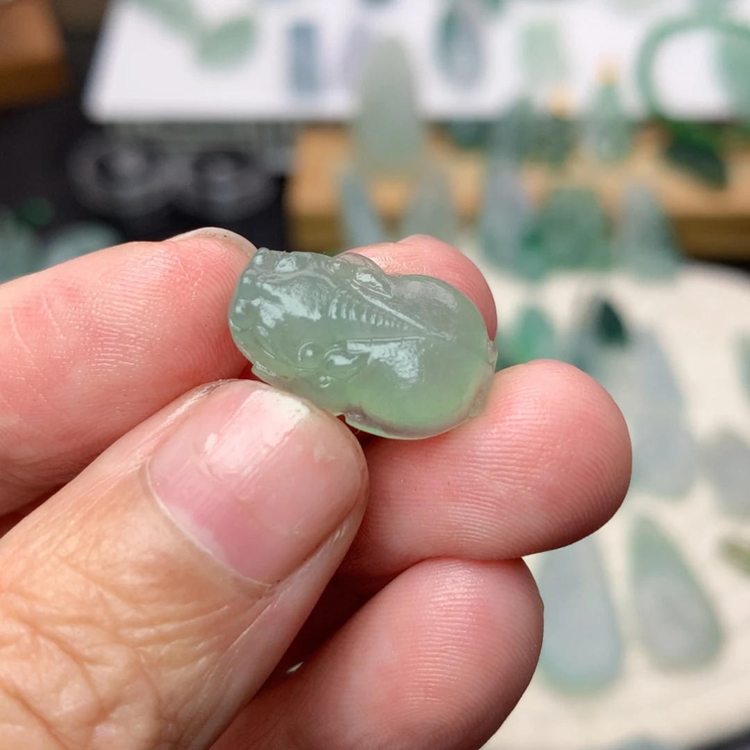 未镶嵌定制翡翠貔貅